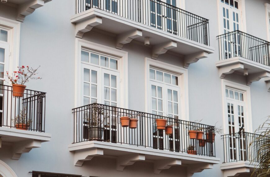 how to garden on a balcony